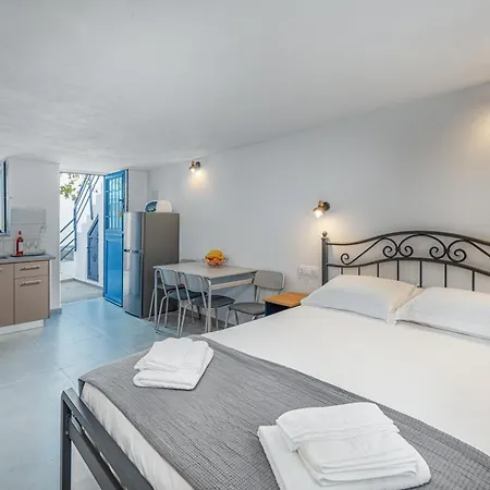 Michalis Holiday home *